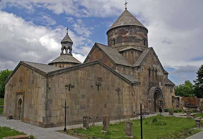 Монастырь Кечарис