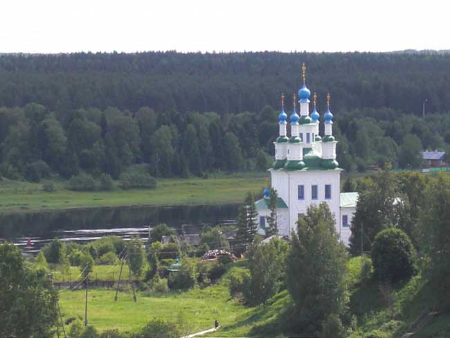 Храм Троицы Живоначальной на Зелене в г. Тотьма
