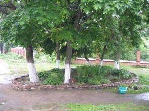 монастырский двор