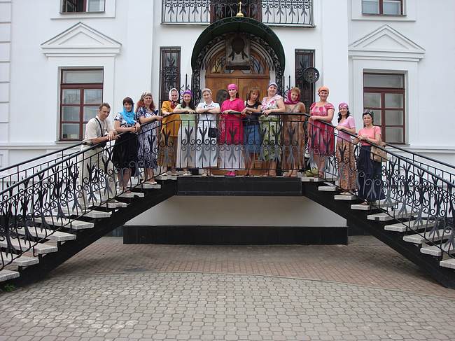 Мы на крыльце Мариинской больницы. Слева - я и моя жена Ирина Мы на крыльце Мариинской больницы. Слева - я и моя жена Ирина