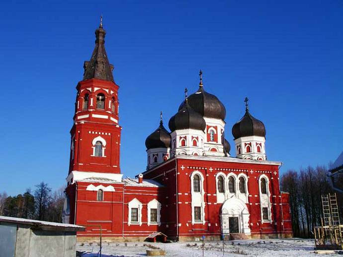 Александро-Невский женский монастырь в с.Маклакове Талдомского р-на Московской обл. Основан в 1895 г. в память о спасении императора Александра III и его семьи в железнодорожной катастрофе 17 октября 1888 г. Александро-Невский женский монастырь в с.Маклакове Талдомского р-на Московской обл. Основан в 1895 г. в память о спасении императора Александра III и его семьи в железнодорожной катастрофе 17 октября 1888 г.