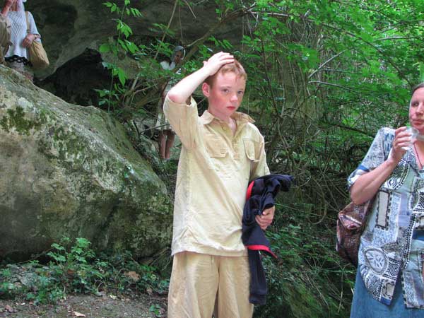 Посещение пещерного монастыря Челтер-Коба в день престольного праздника великомученика Феодора Стратилата. Посещение пещерного монастыря Челтер-Коба в день престольного праздника великомученика Феодора Стратилата.