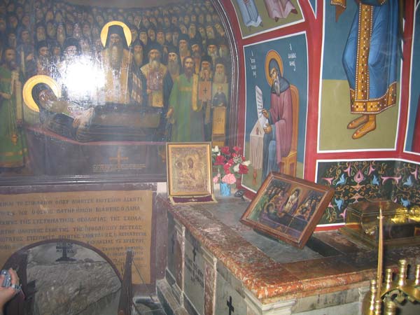  Лавра Саввы Освященного. Пещера преп. Иоанна Дамаскина. Гробница святого.