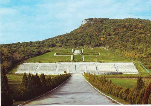 Кладбище более тысячи солдат польской армии генерала Владислава Андерса Кладбище более тысячи солдат польской армии генерала Владислава Андерса